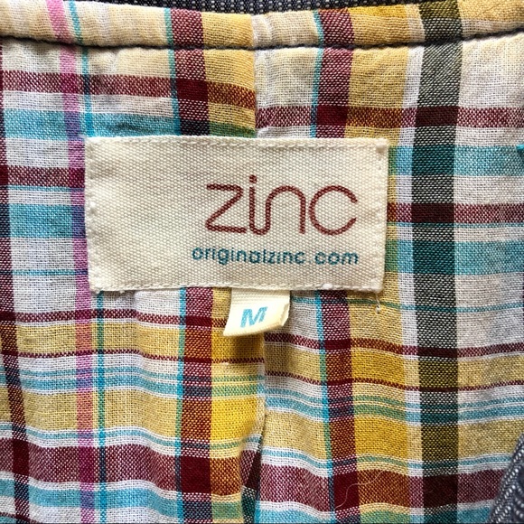 Zinc Grey Button Vest with Pockets - Picture 4 of 4